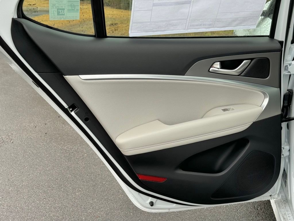 Used 2025 Genesis G70 2.5T w/ Sport Prestige Package image 19