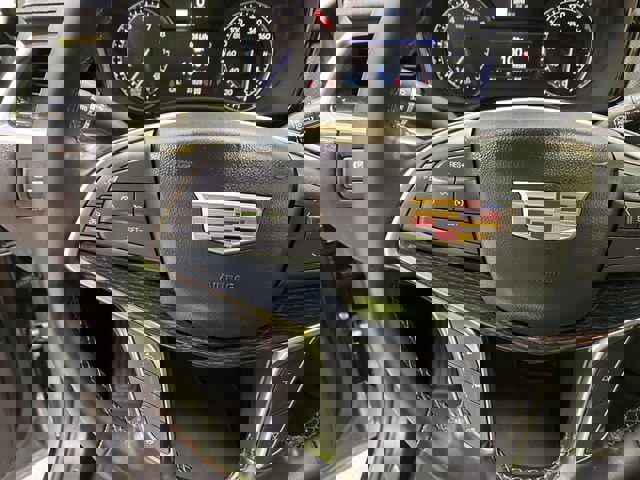 Used 2025 Cadillac XT5 Premium Luxury image 37