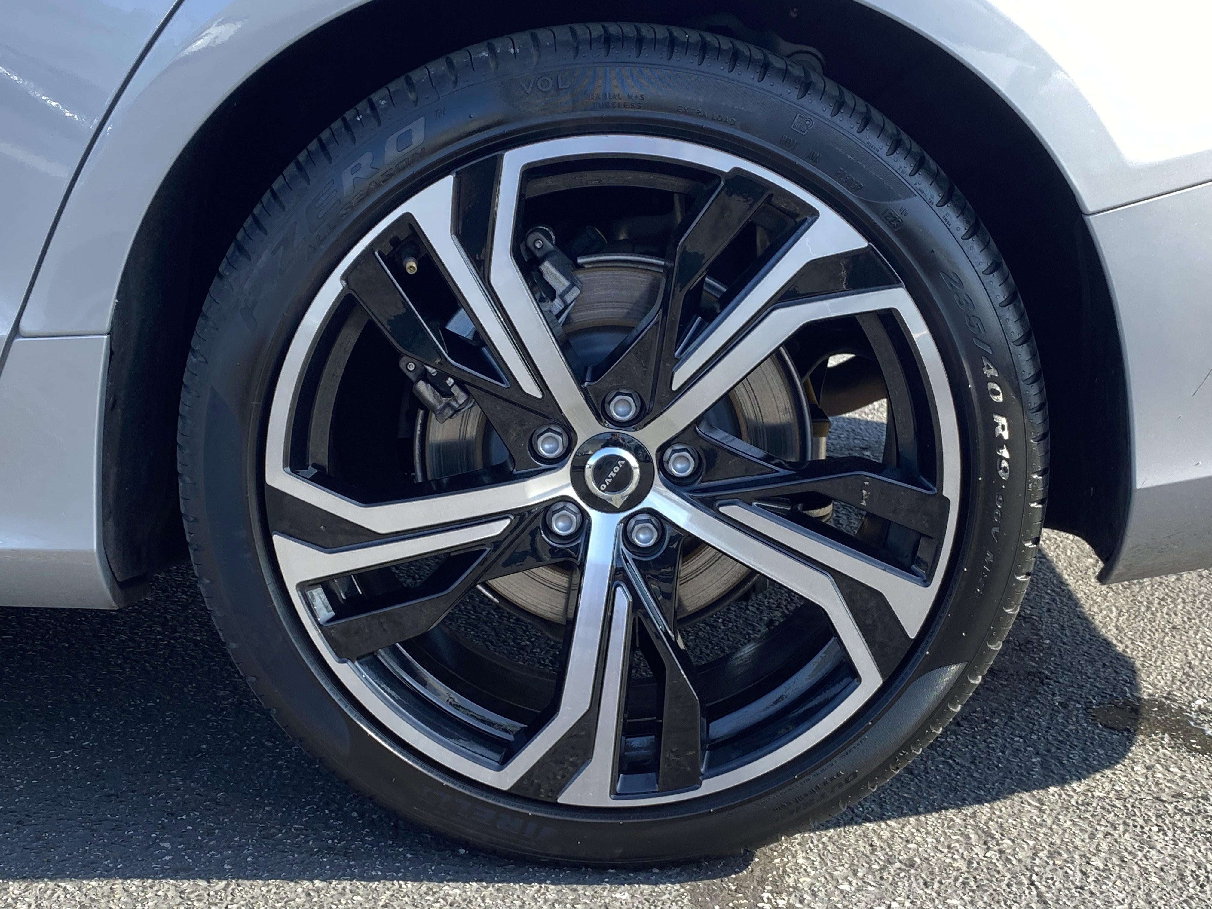 Used 2024 Volvo S60 B5 Plus image 7