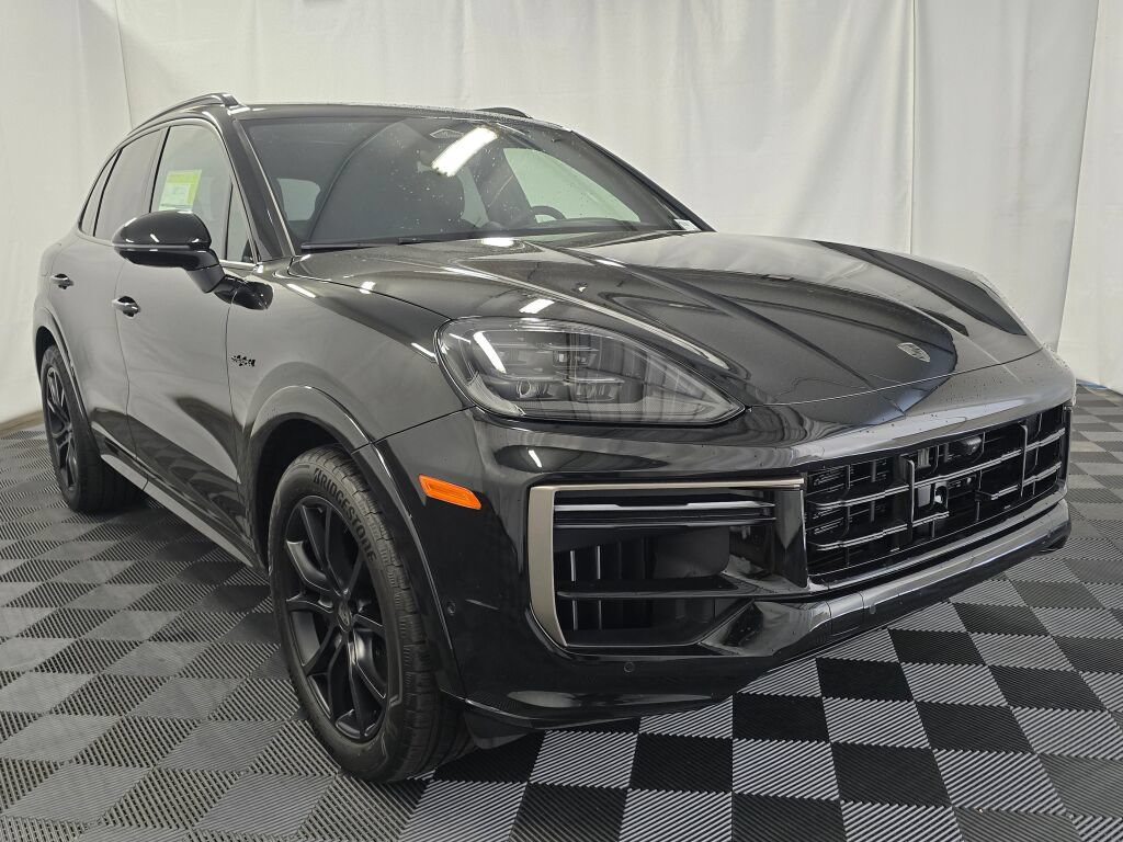 New 2026 Porsche Cayenne Turbo AWD/4WD image 9