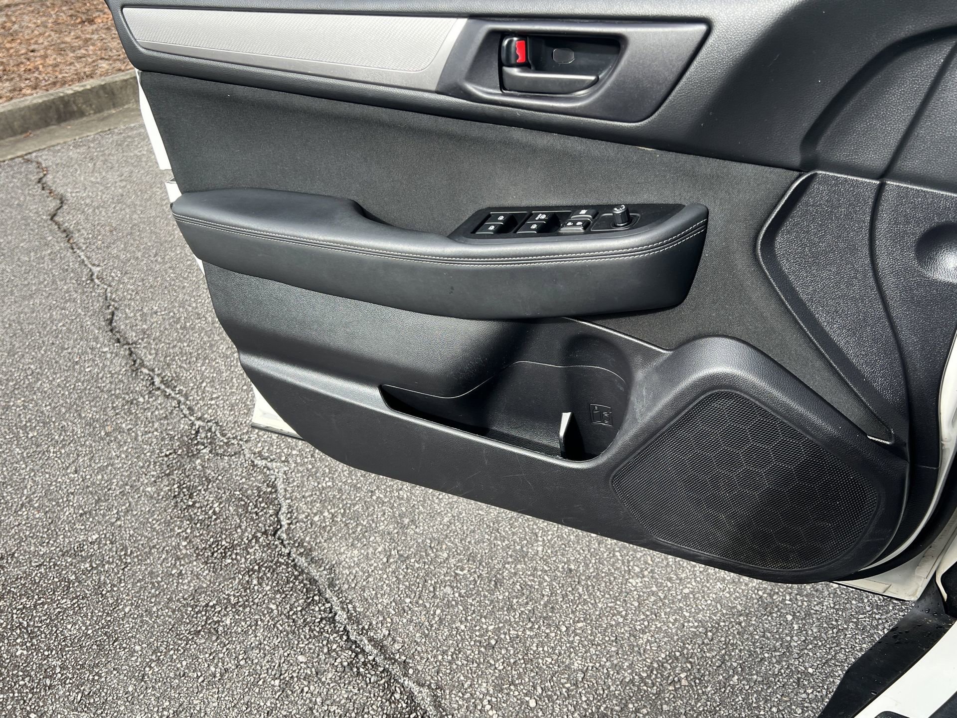 Used 2019 Subaru Outback 2.5i image 13