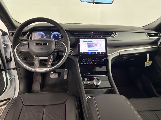 New 2025 Jeep Grand Cherokee L Limited w/ Luxury Tech Group II image 25