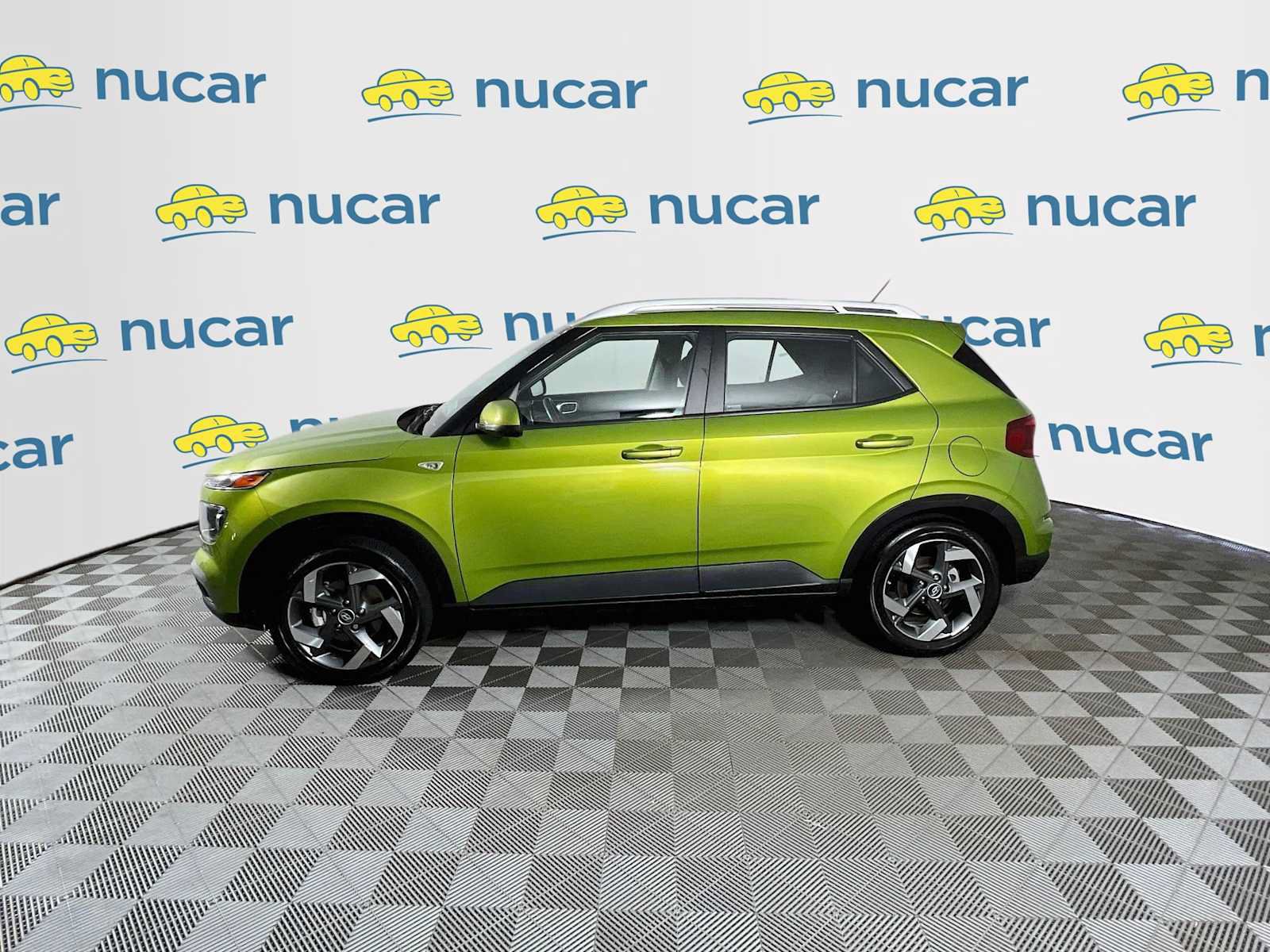 Certified 2023 Hyundai Venue SEL FWD image 4