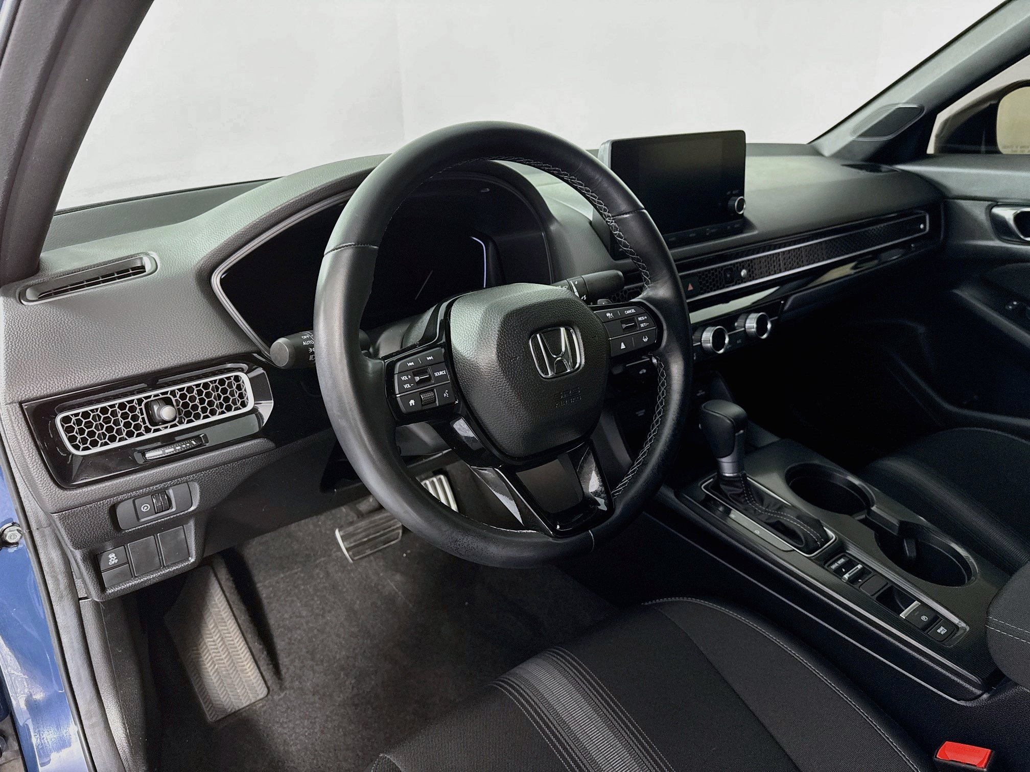 Certified 2025 Honda Civic Sport image 9