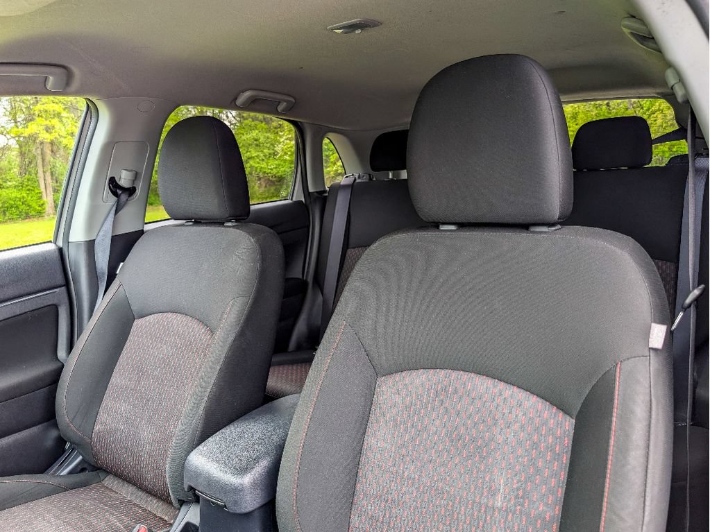 Used 2017 Mitsubishi Outlander Sport ES FWD image 16