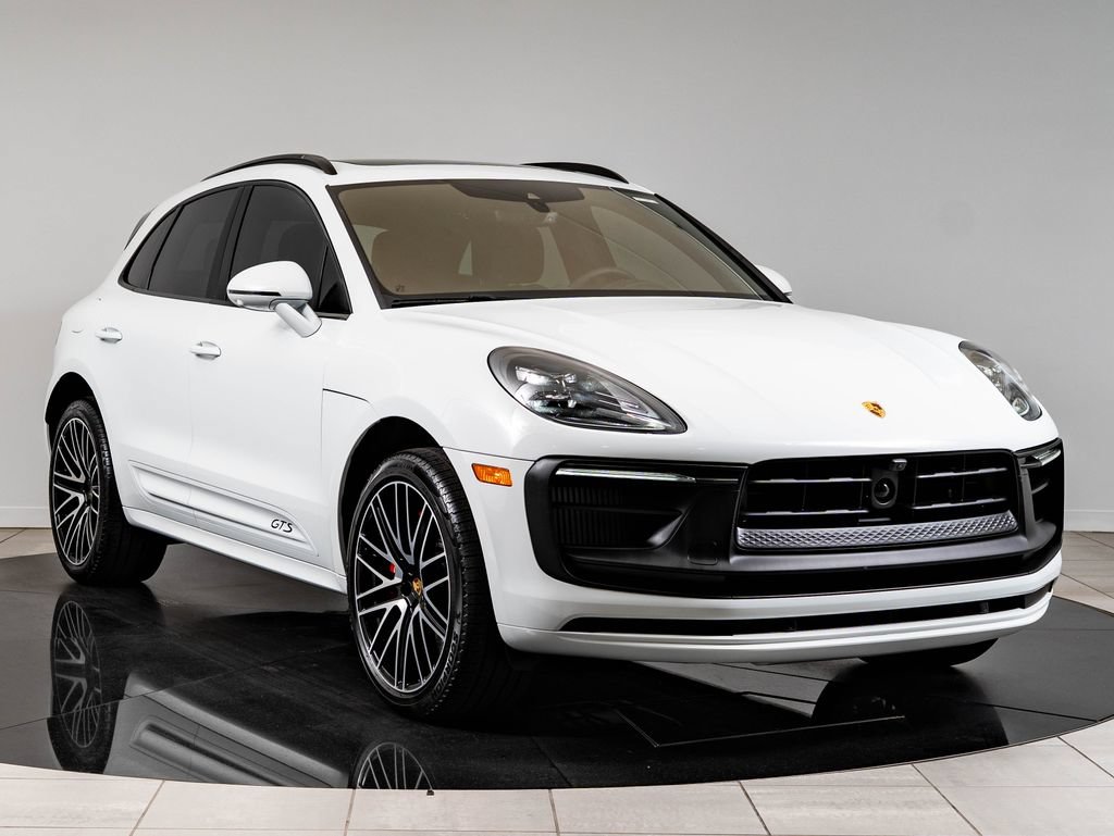 Certified 2026 Porsche Macan GTS AWD/4WD image 10