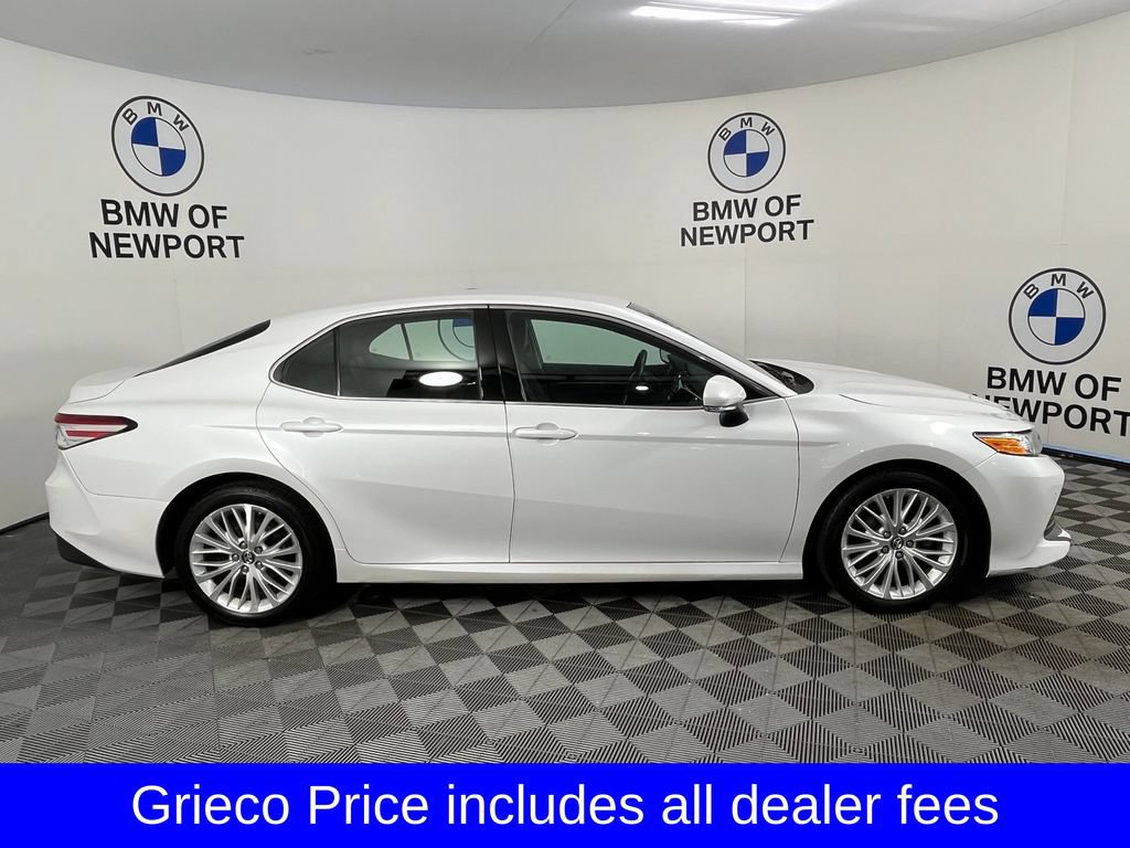 Used 2018 Toyota Camry XLE FWD image 11