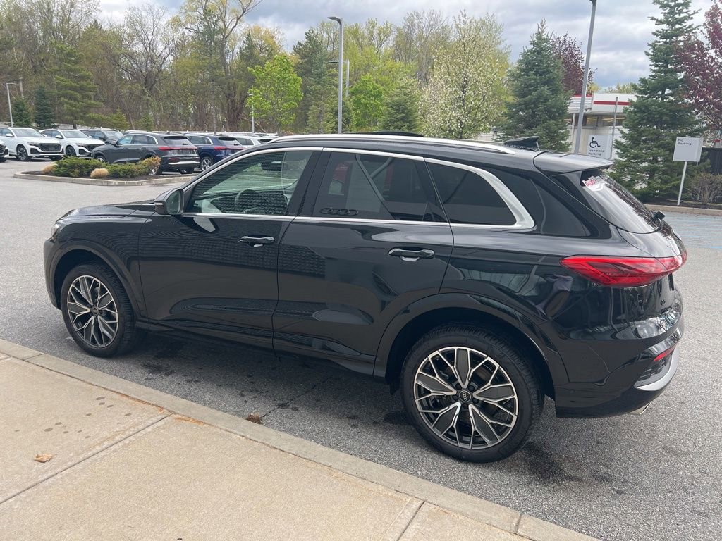 Used 2025 Audi Q5 Premium Plus w/ Premium Plus AWD/4WD image 41
