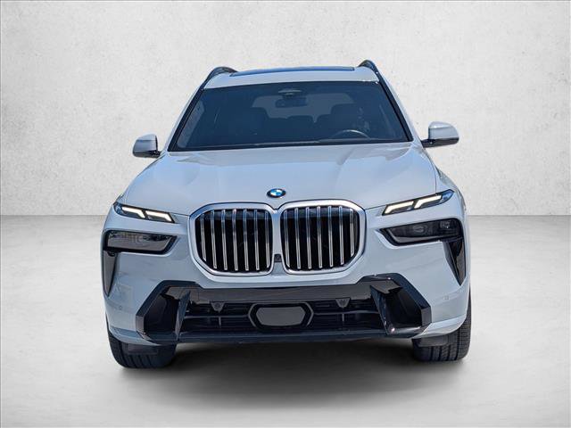 Used 2023 BMW X7 xDrive40i w/ M Sport Package image 2