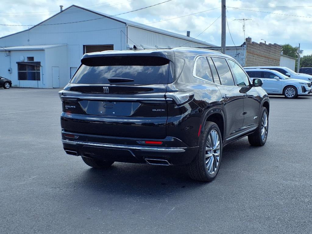 Used 2025 Buick Enclave Avenir w/ Super Cruise Package image 4