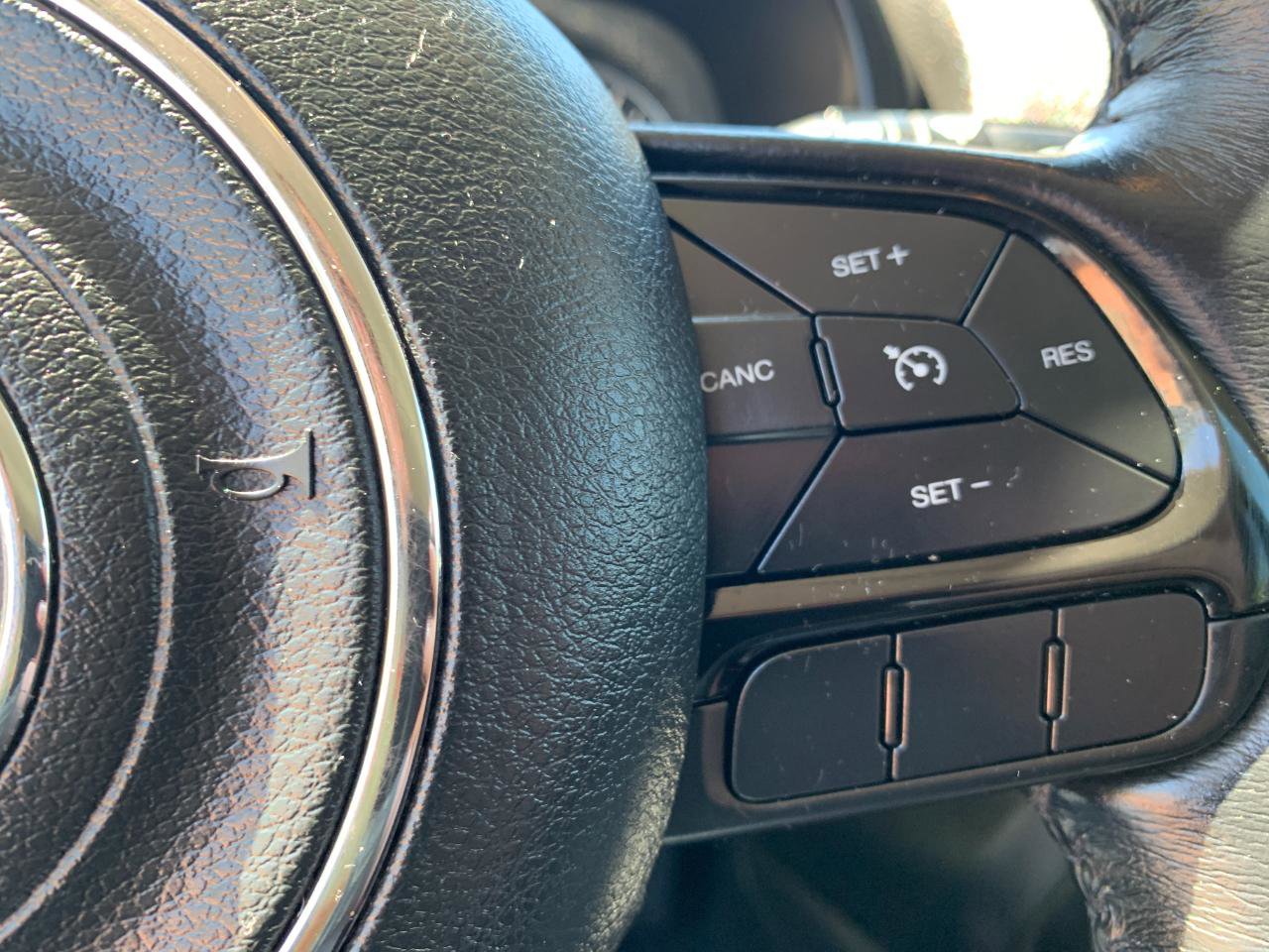 Used 2017 Jeep Renegade Altitude AWD/4WD image 15