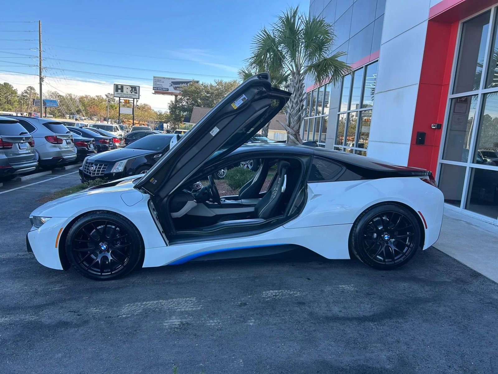 Used 2017 BMW i8 image 10
