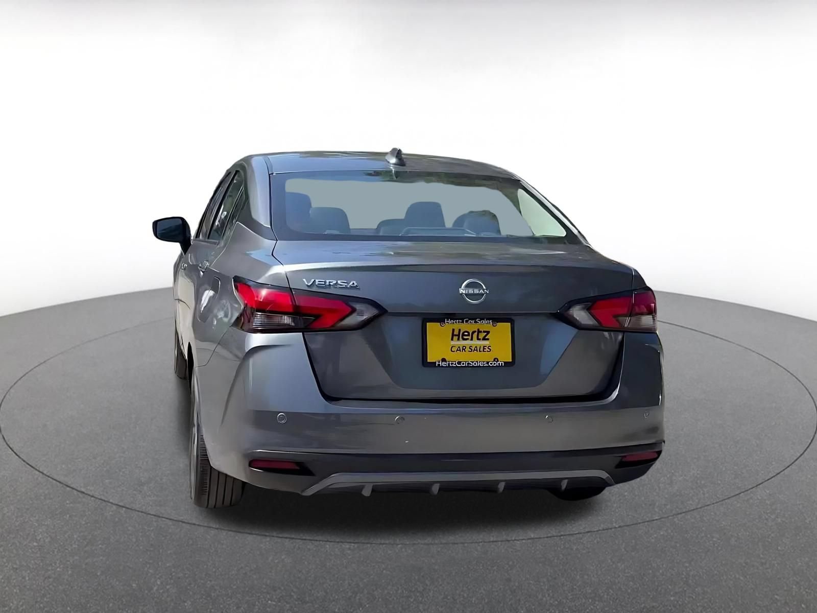 Used 2025 Nissan Versa SV FWD image 10