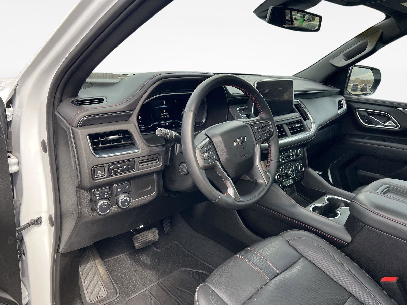 Used 2023 Chevrolet Suburban RST w/ Luxury Package image 16