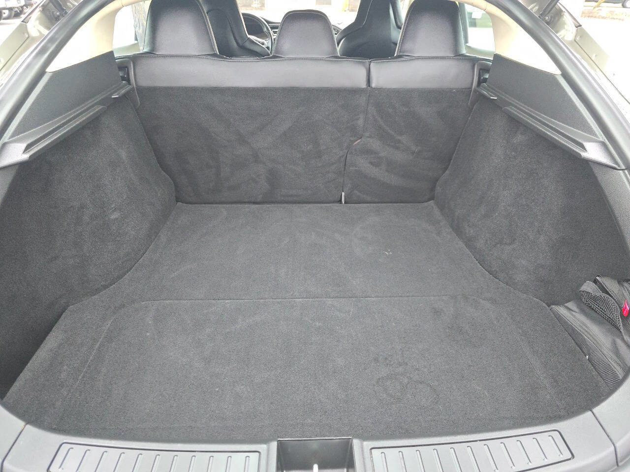 Used 2016 Tesla Model S 70 image 20