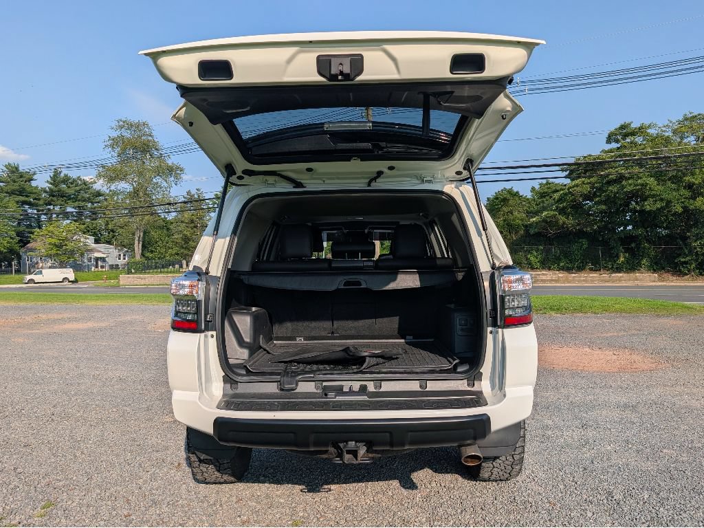 Used 2020 Toyota 4Runner Venture w/ Moonroof Package AWD/4WD image 7