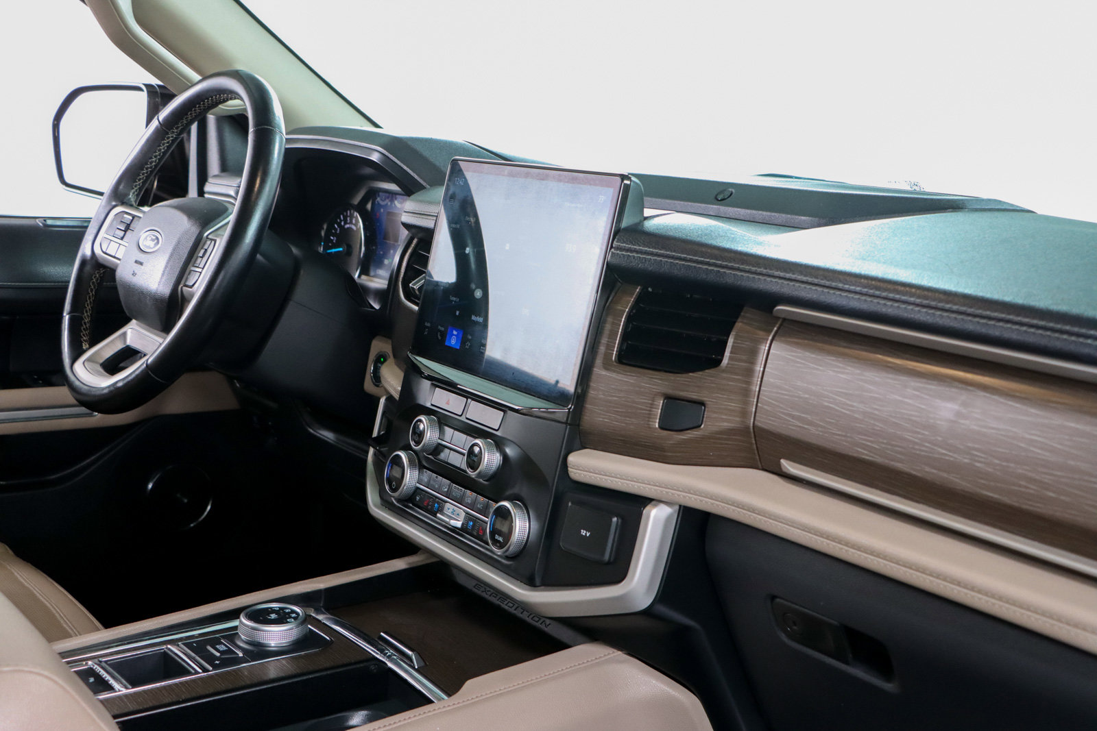 Used 2023 Ford Expedition Max Limited RWD image 28