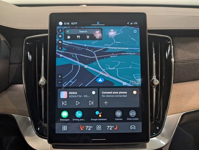 Used 2025 Volvo XC90 B6 Plus image 19