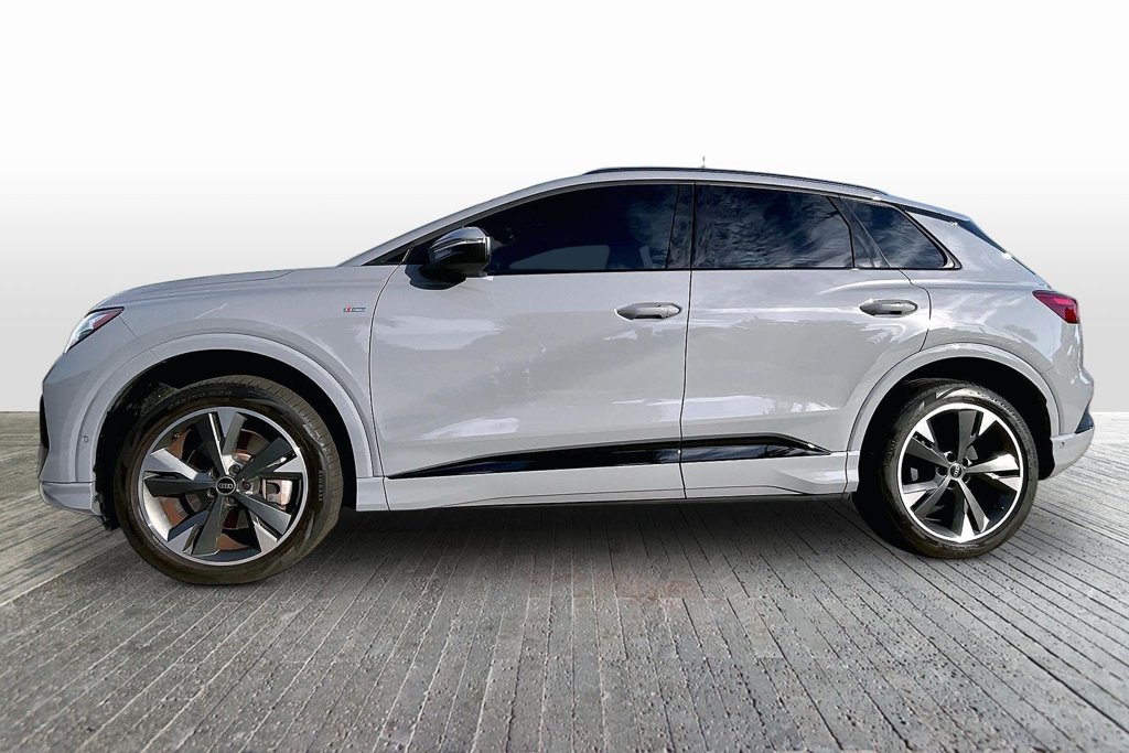 Used 2024 Audi Q4 e-tron Premium Plus AWD/4WD image 4