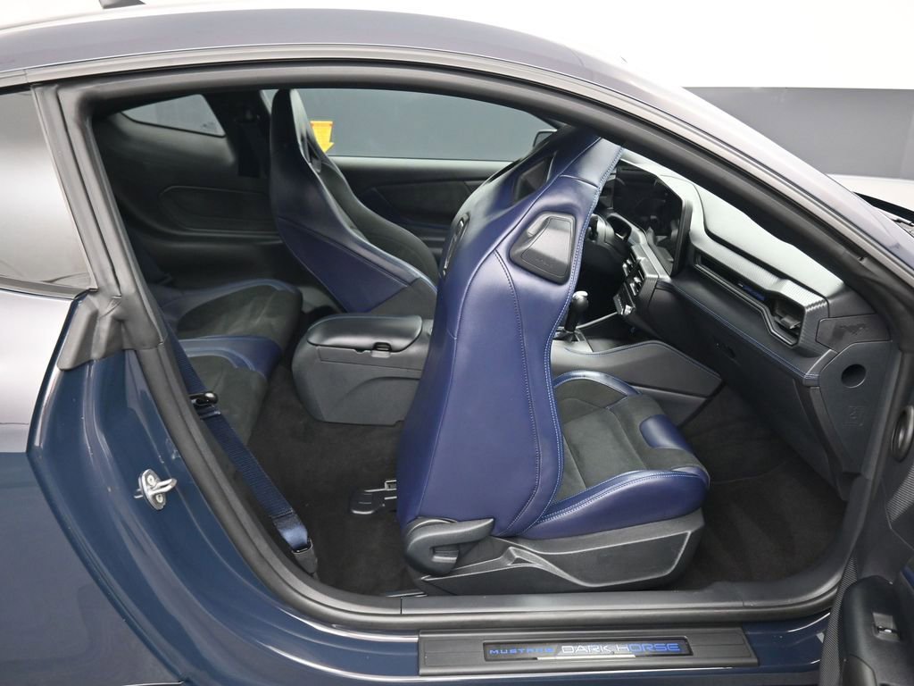 Used 2025 Ford Mustang Dark Horse image 37