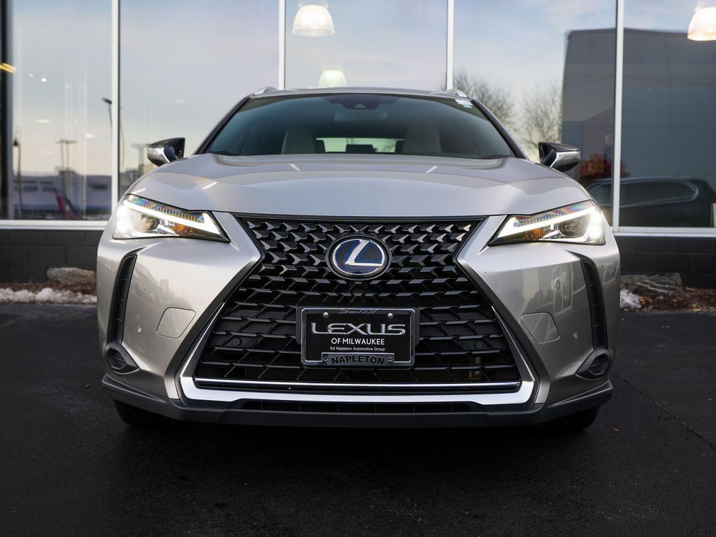 Used 2021 Lexus UX 250h w/ Accessory Package (Z1) image 2