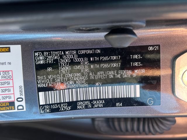 Used 2022 Toyota 4Runner SR5 Premium w/ Moonroof Package AWD/4WD image 34