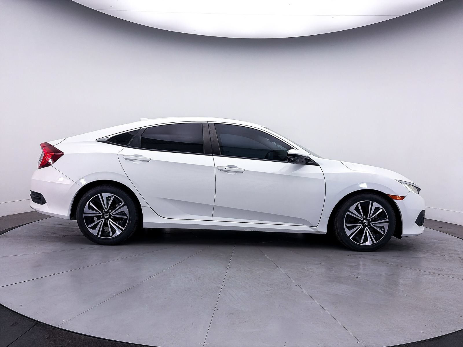 Used 2016 Honda Civic EX-T image 30