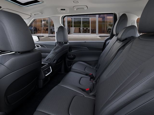 New 2027 Kia Carnival SX FWD image 19