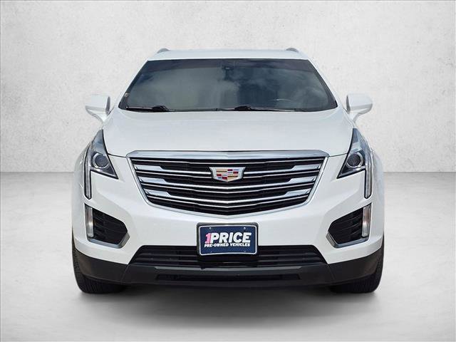 Used 2017 Cadillac XT5 FWD image 2
