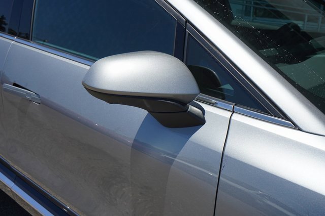 New 2025 Chevrolet Equinox EV LT image 11