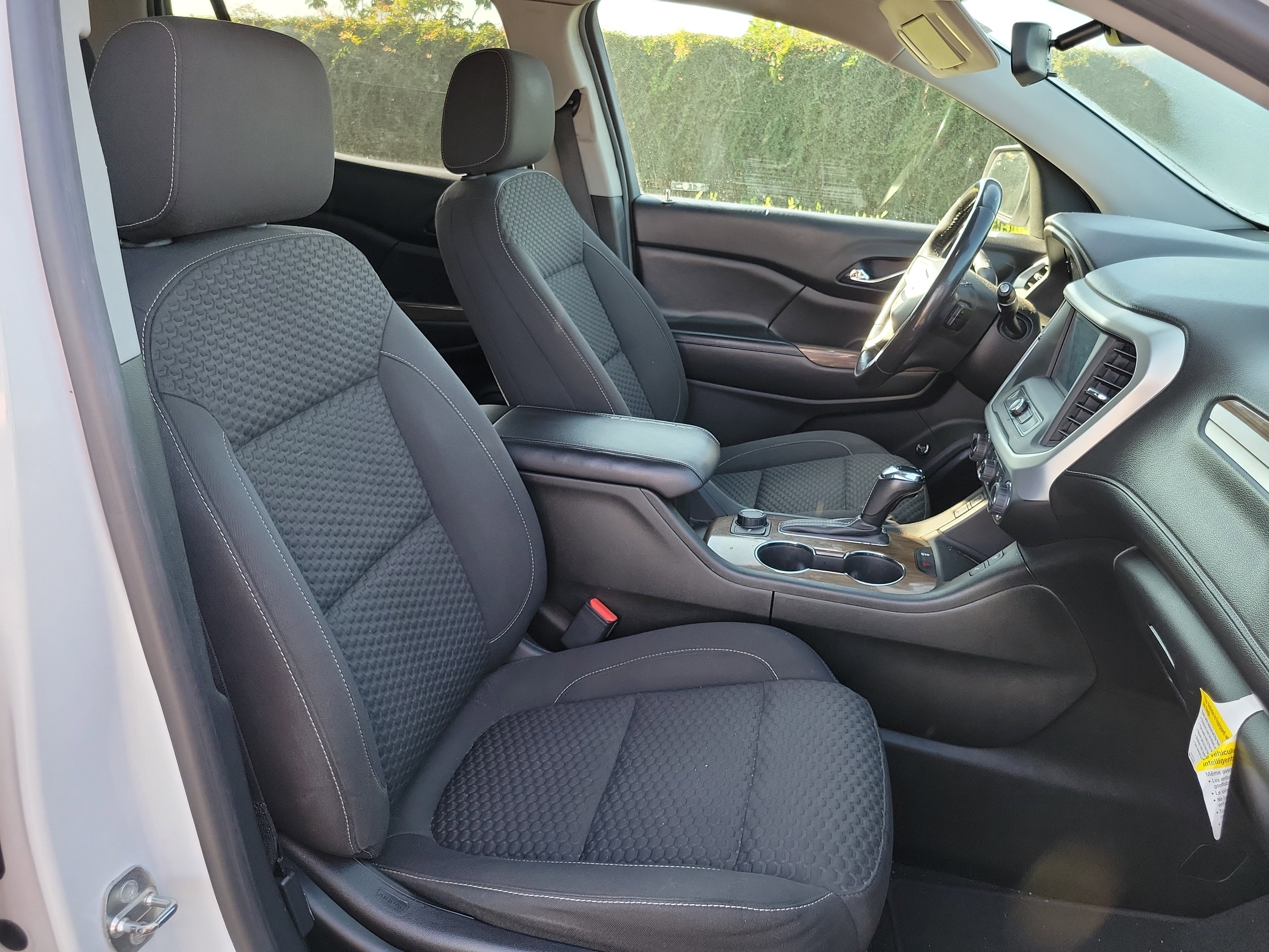 Used 2017 GMC Acadia SLE w/ Driver Alert Package I image 18