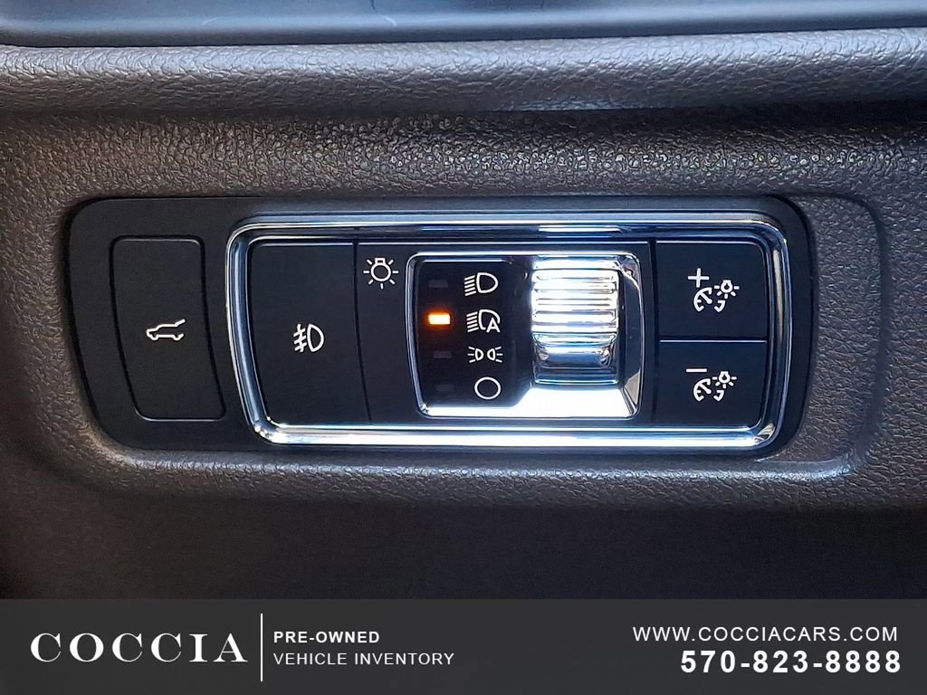 Used 2020 Lincoln Corsair Reserve w/ Elements Package image 25