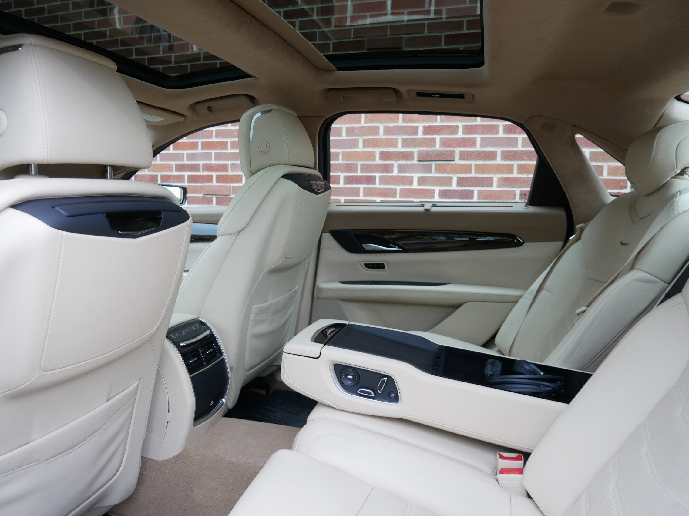 Used 2018 Cadillac CT6 Platinum AWD/4WD image 10