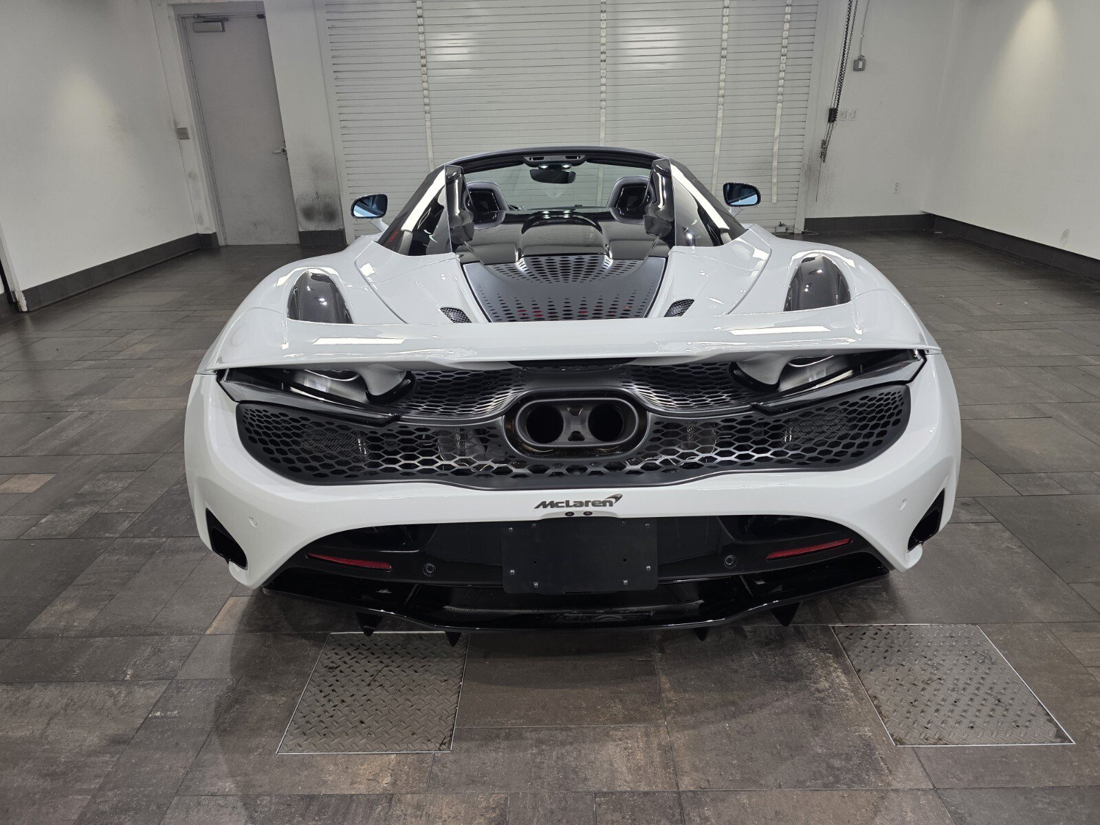 New 2027 McLaren 750S Spider RWD image 5