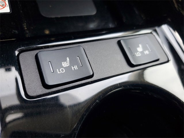 Used 2020 Toyota Prius XLE image 26