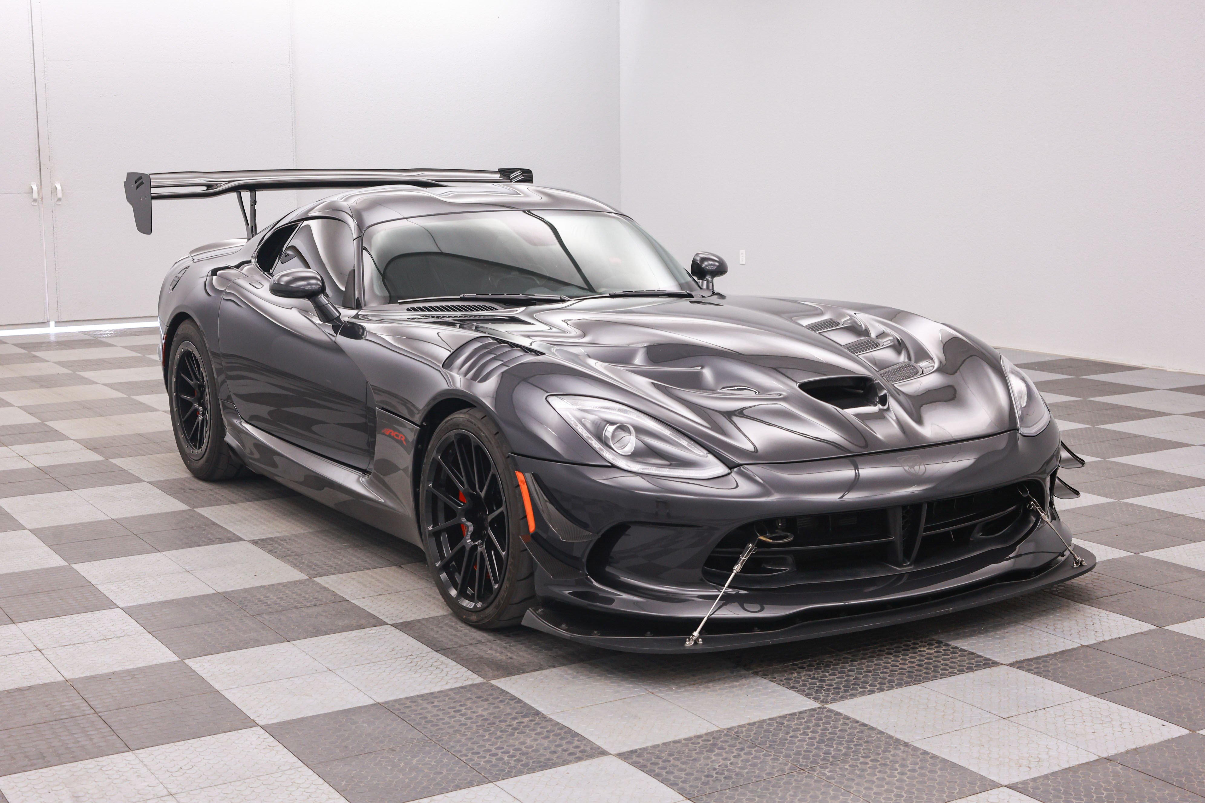 Used 2017 Dodge Viper ACR w/ Extreme Aero Package RWD image 1