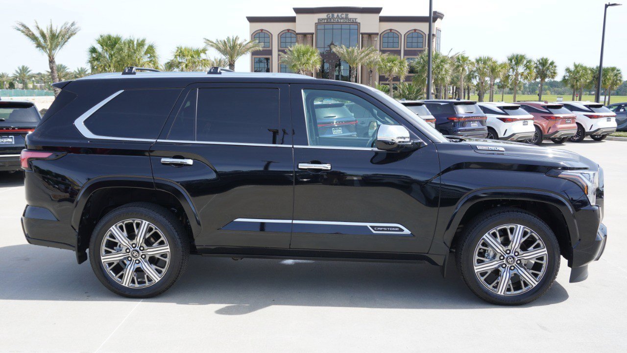 Used 2026 Toyota Sequoia Capstone image 4