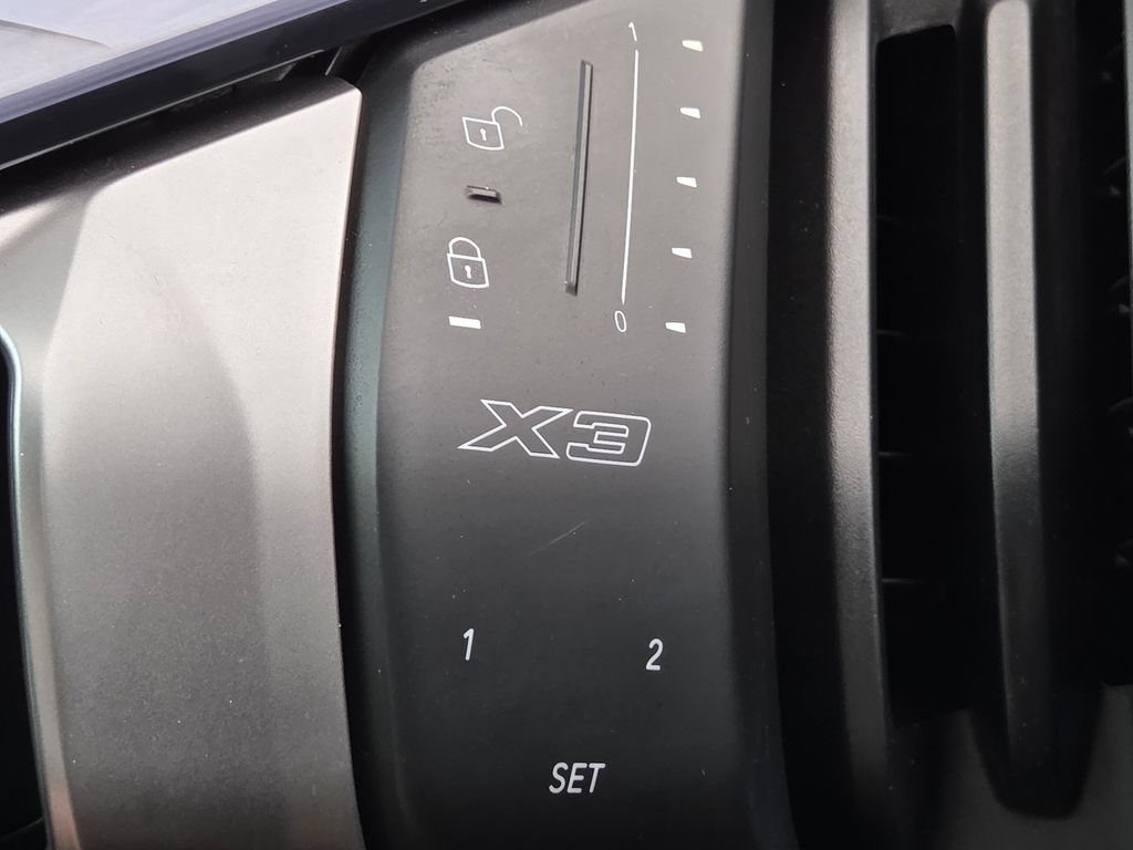 Used 2026 BMW X3 xDrive30i w/ Premium Package AWD/4WD image 17