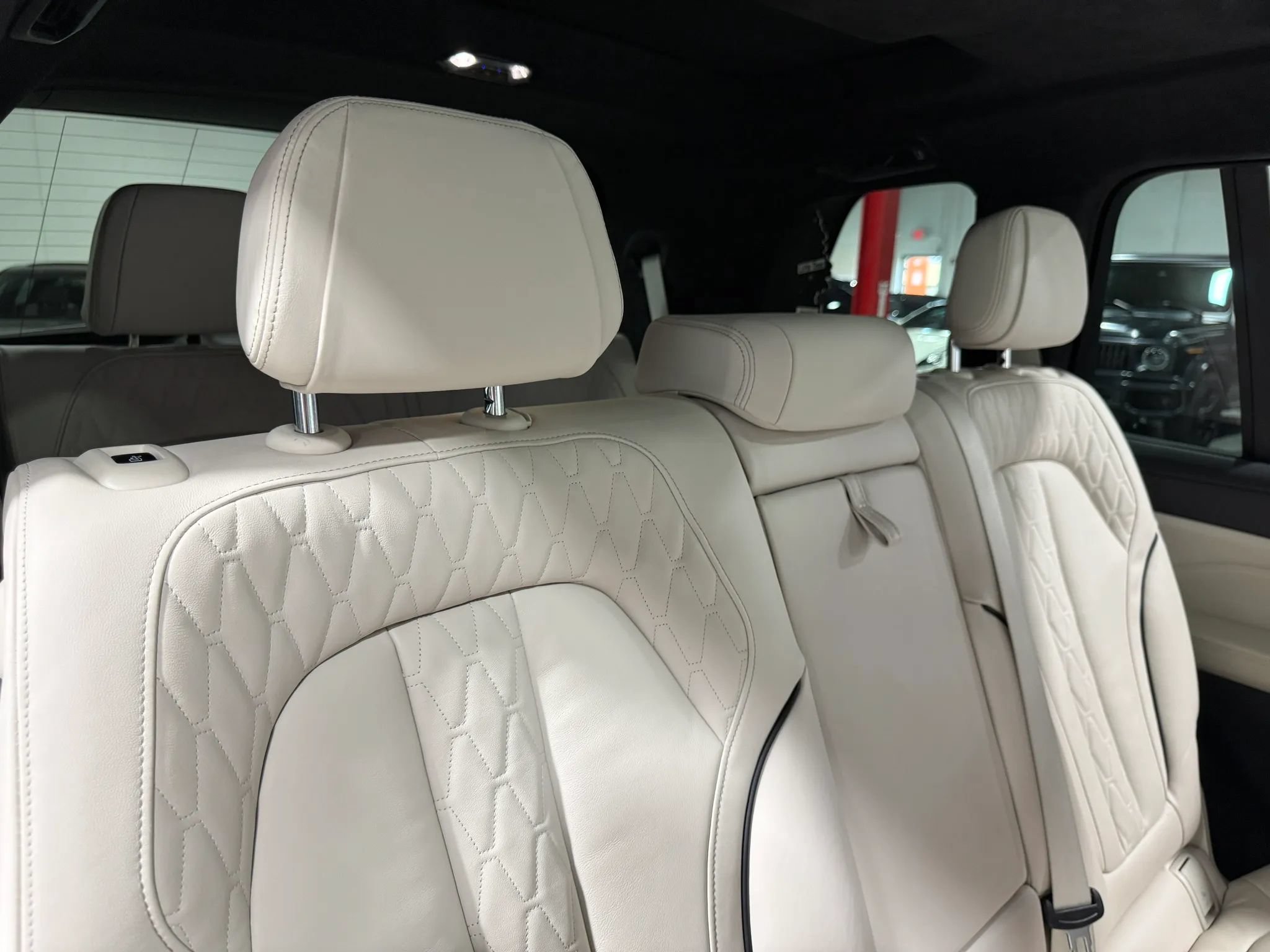 Used 2020 BMW X7 M50i w/ Executive Package AWD/4WD image 68