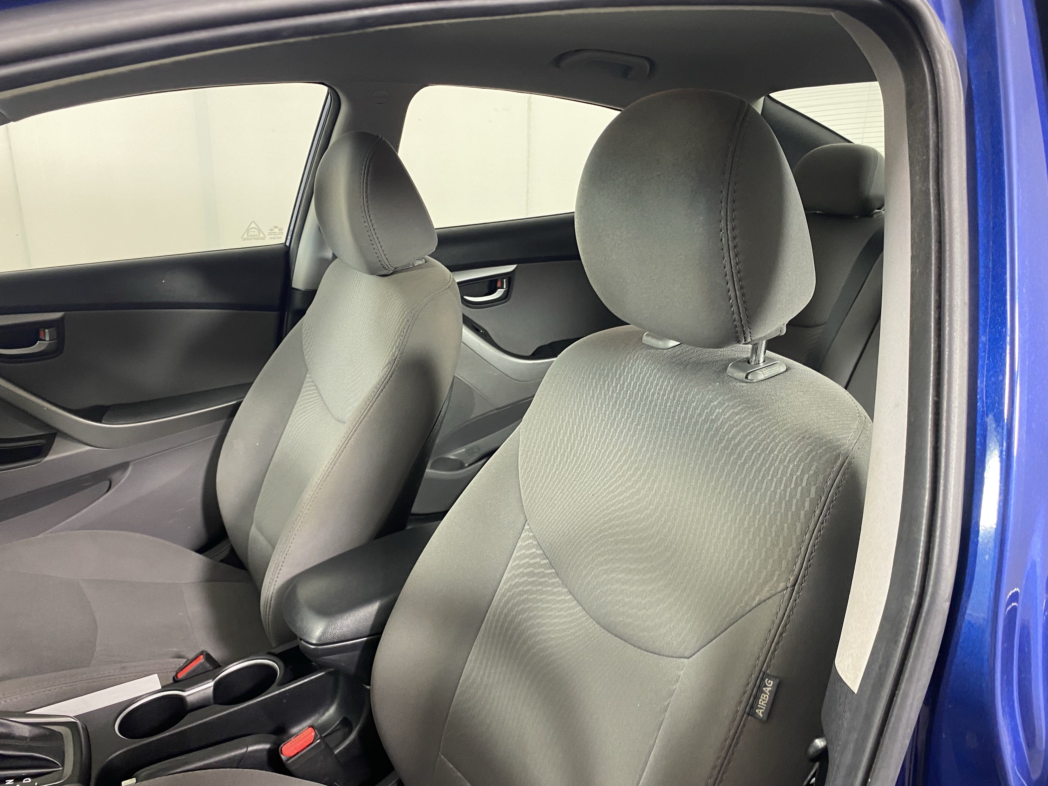 Used 2016 Hyundai Elantra SE w/ Option Group 02 FWD image 15