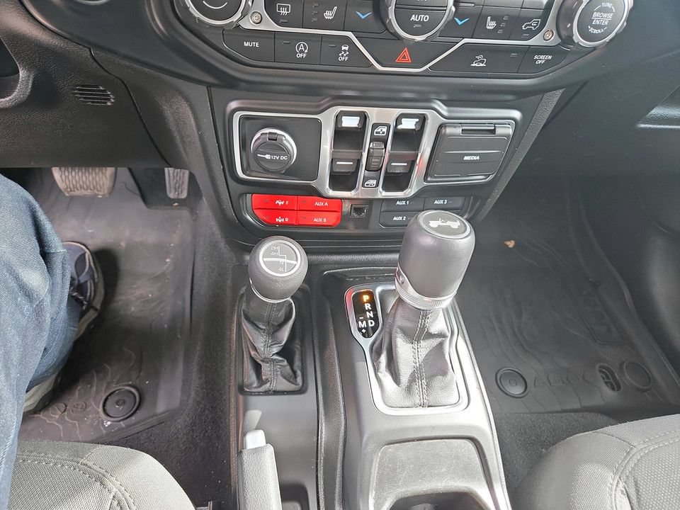 Used 2022 Jeep Wrangler Unlimited Sport AWD/4WD image 25