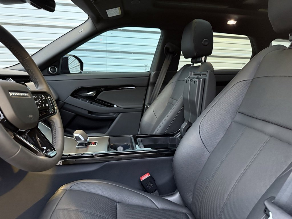 Used 2024 Land Rover Range Rover Evoque Dynamic SE image 19