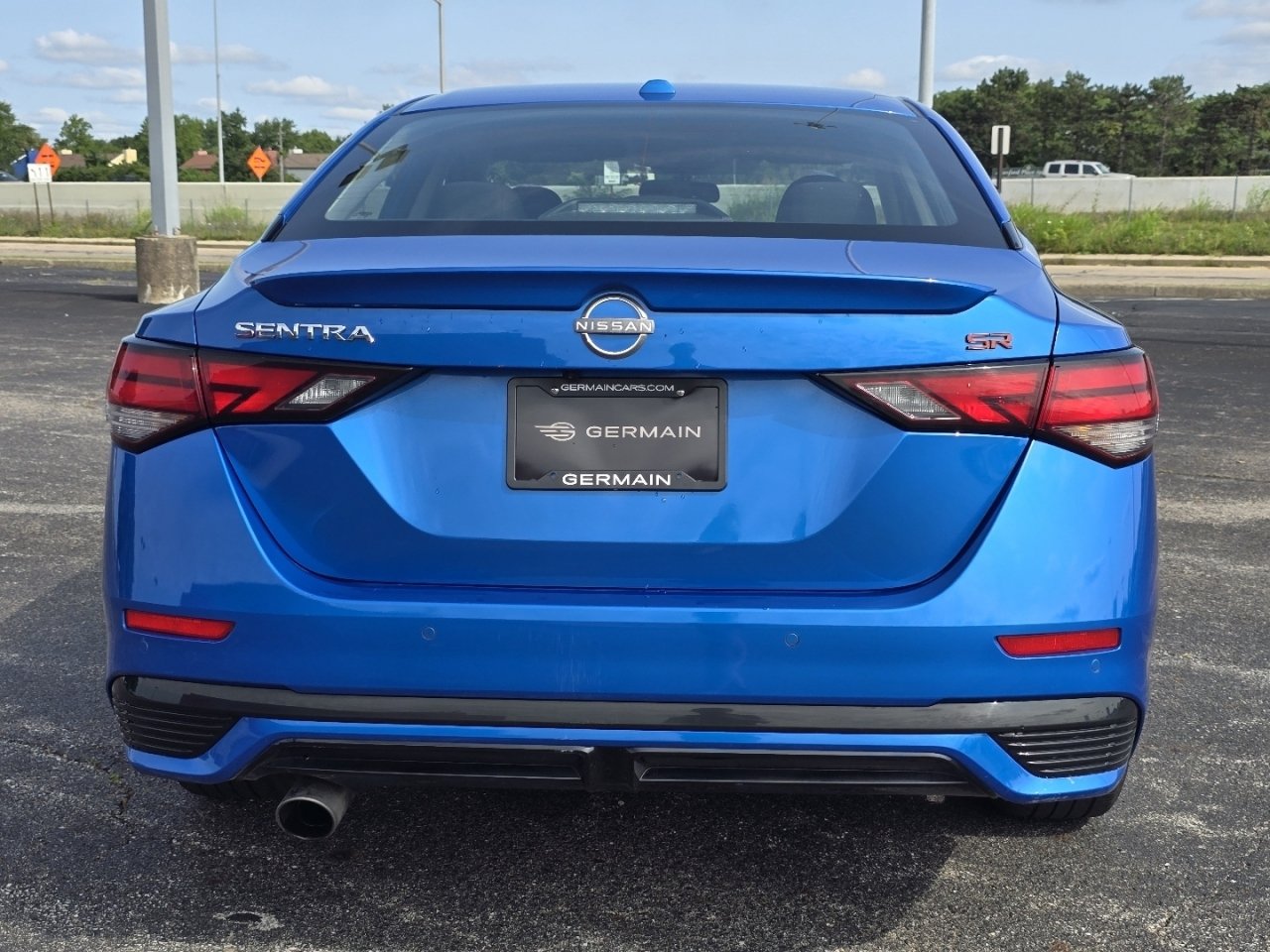 Used 2025 Nissan Sentra SR FWD image 14