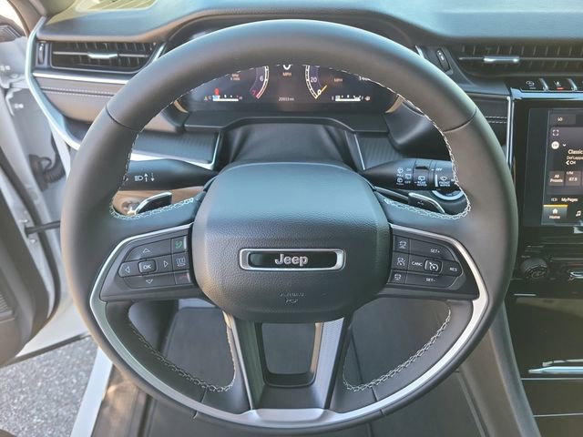 Used 2024 Jeep Grand Cherokee L Laredo w/ Trailer Tow Package image 25