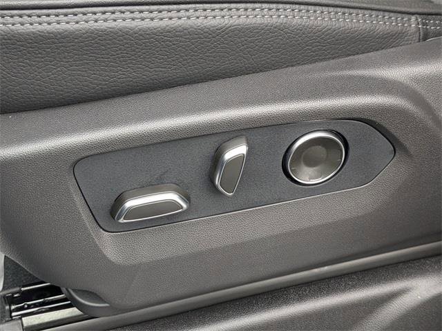 New 2026 GMC Yukon Denali w/ Denali Reserve Package image 24