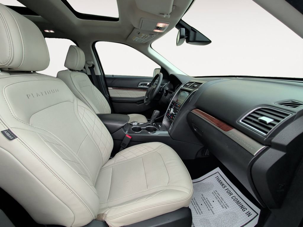 Used 2018 Ford Explorer Platinum AWD/4WD image 15