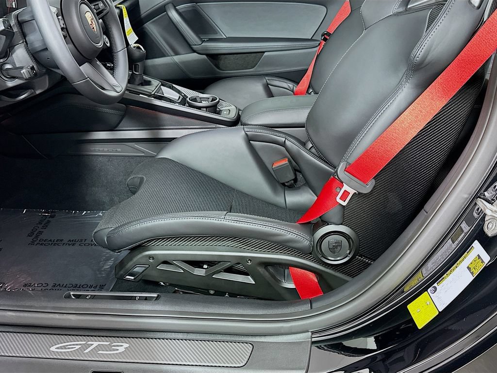Certified 2026 Porsche 911 Targa 4 RWD image 21