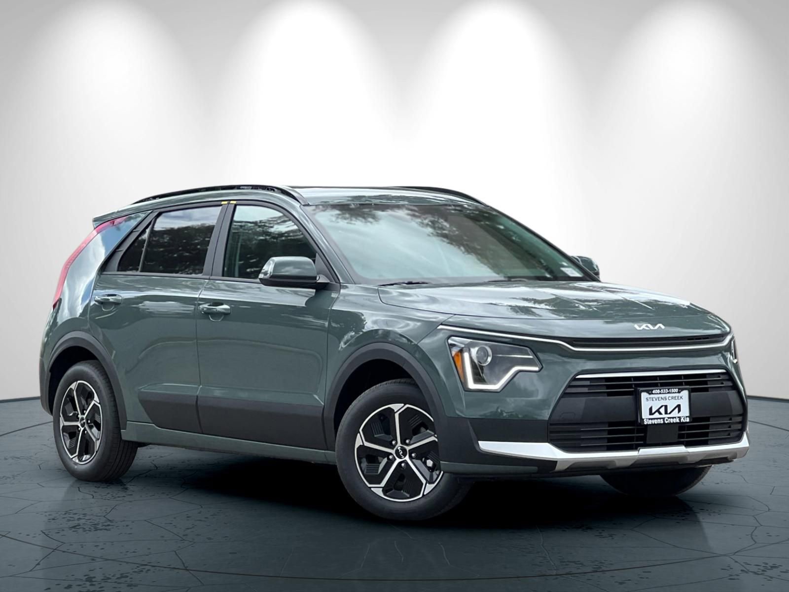 New 2026 Kia Niro EX FWD image 2