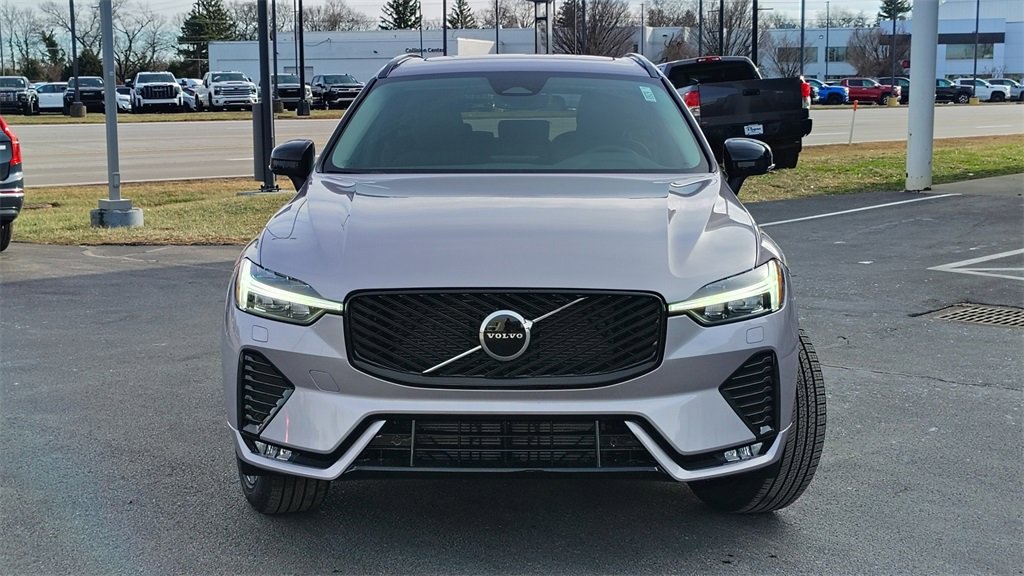 New 2026 Volvo XC60 B5 Core w/ Protection Package Premier image 29
