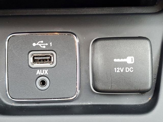 Certified 2022 Jeep Cherokee Trailhawk w/ Trailer Tow Group image 27